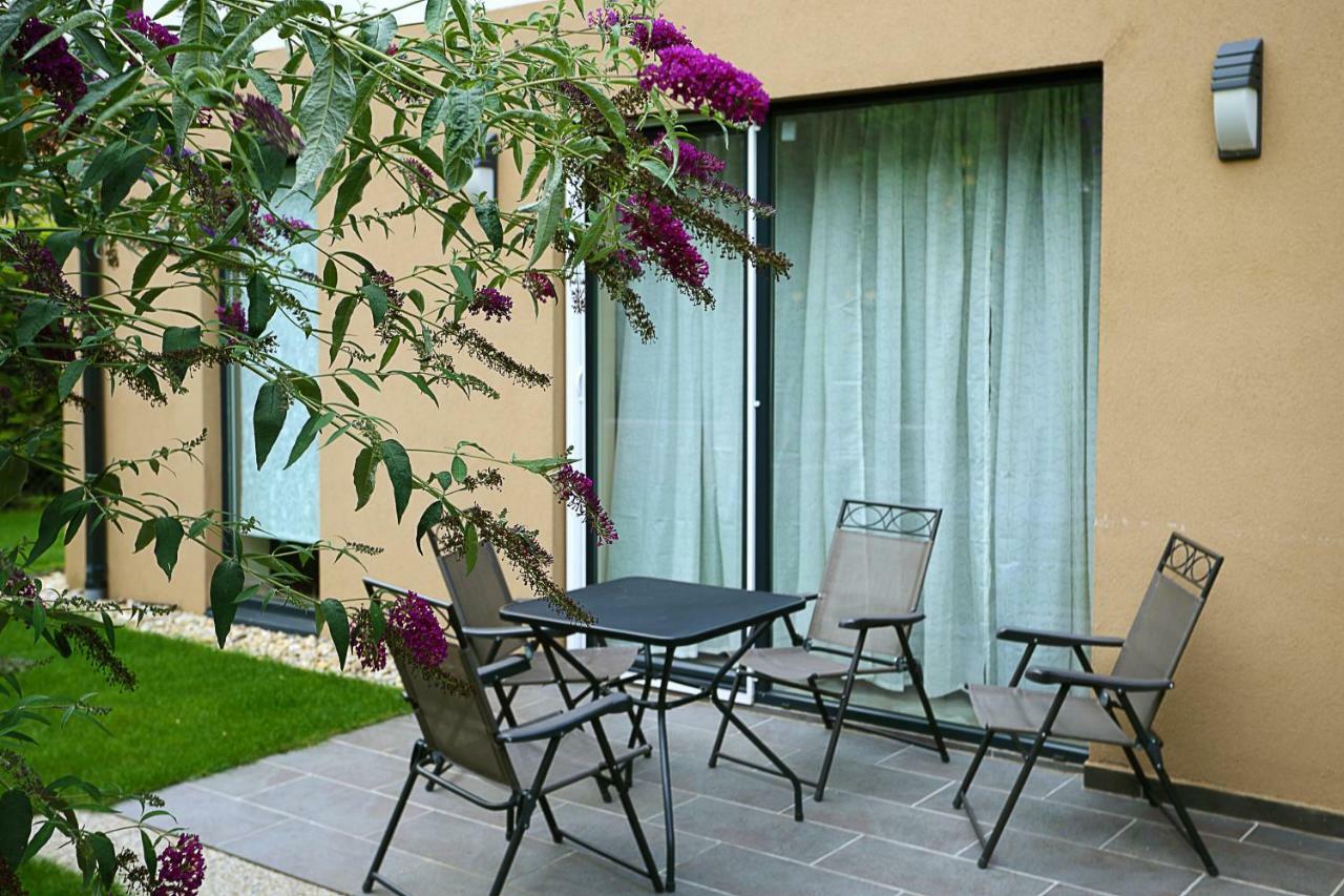 Townhouse On Budapest Border 布道尔斯 外观 照片